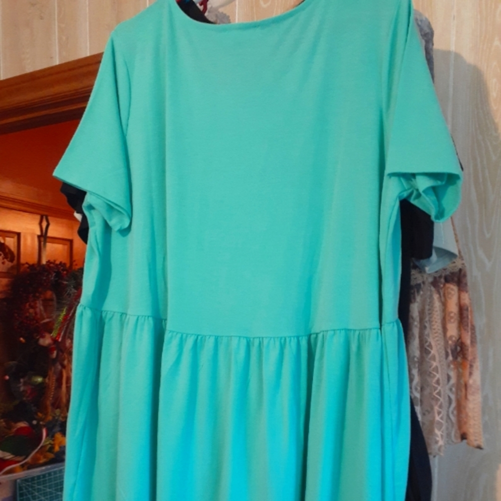 BOUTIQUE BABY DOLL BLOUSE. New